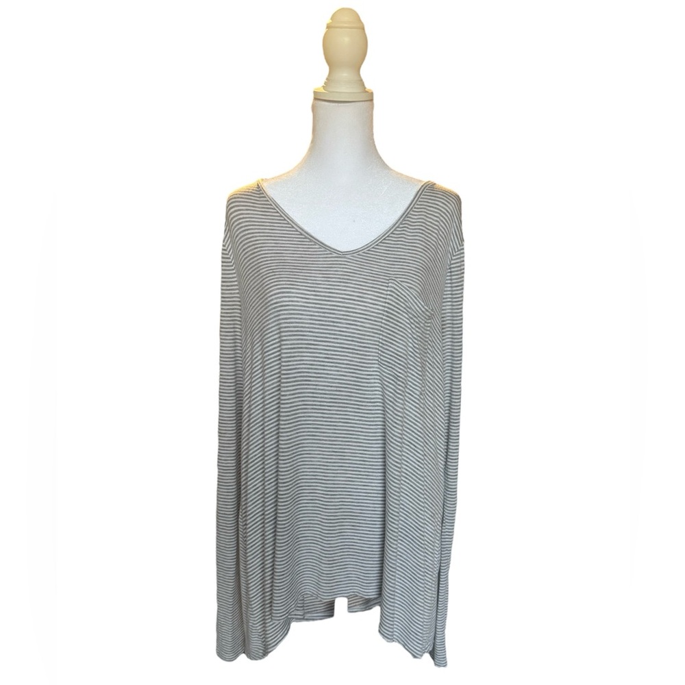 Abercrombie & Fitch Gray & White Striped Long Sleeve Shirt Women’s Size Small